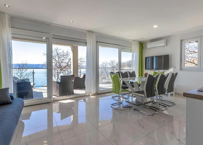 Apartman Gorgeous In With Wifi Povile