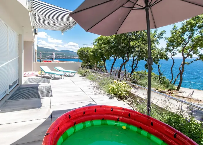 Apartman Gorgeous In With Wifi Povile