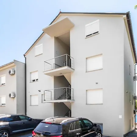Gorgeous In With House Sea View Apartment *